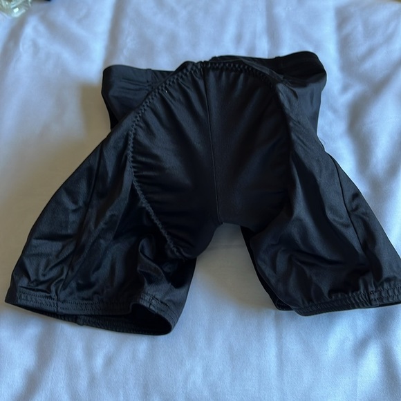 Bellwether Cycling Shorts Vintage - Picture 2 of 9